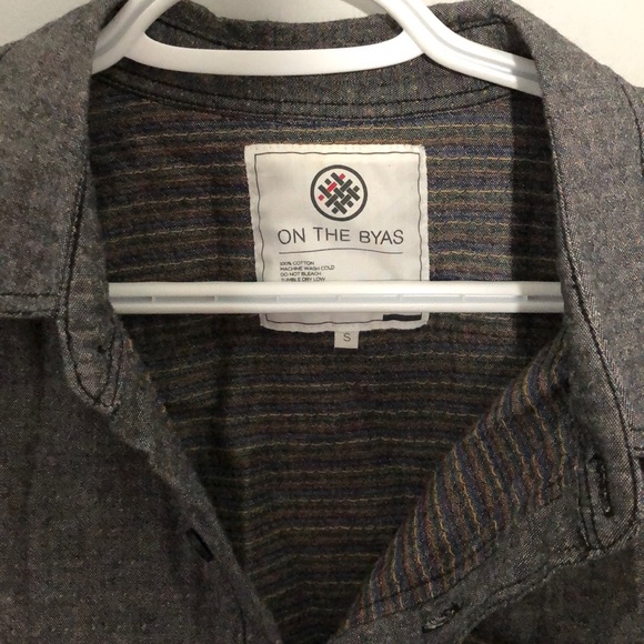 Button down shirt - Picture 3 of 4